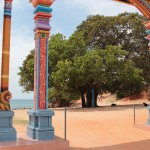 Temple hindou, au bord de l'eau