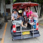 A bord du tuk-tuk qui nous guidera à travers les ruines de la cité