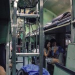 Le train-couchettes qui relie Bangkok en Thaïlande à Vientiane au Laos.