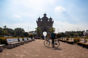 L'Arc de Triomphe, version laotienne.